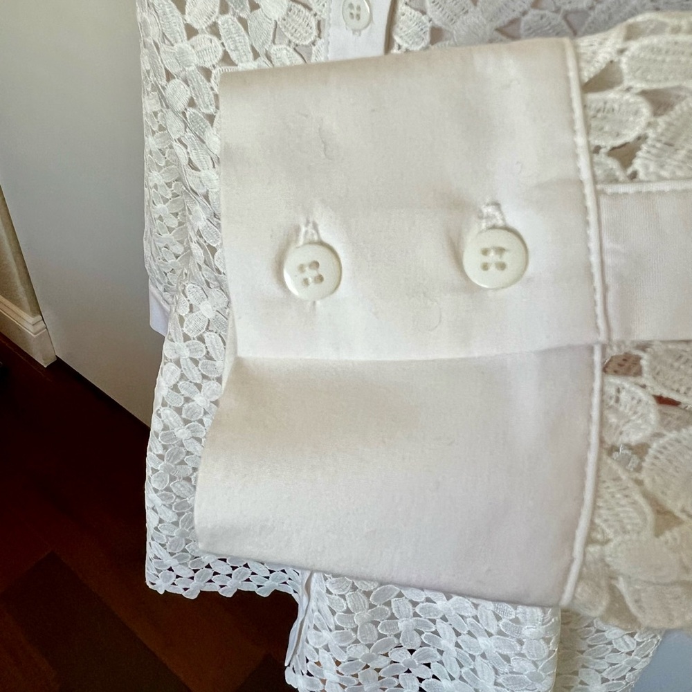 Lela Rose daisy embroidered blouse - Picture 7 of 16